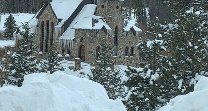 Secluded Cabin near Wild Basin