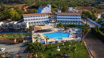 Piscina stagionale all'aperto