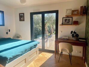 4 Schlafzimmer, Bügeleisen/Bügelbrett, Internetzugang, Bettwäsche