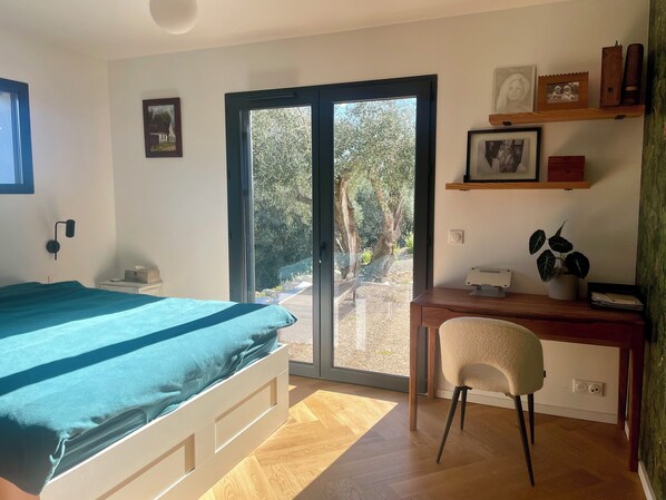 4 bedrooms, iron/ironing board, internet, bed sheets - New detached house with swimming pool and parking (Roquefort-les-Pins)