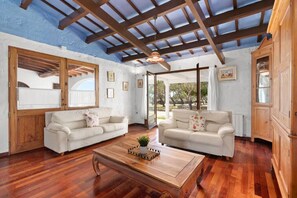 Televisie en een tafeltennistafel