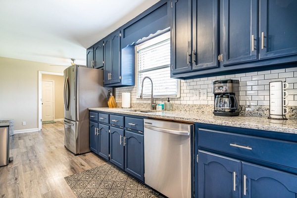 Frigorífic, microones, forn i placa de cuina