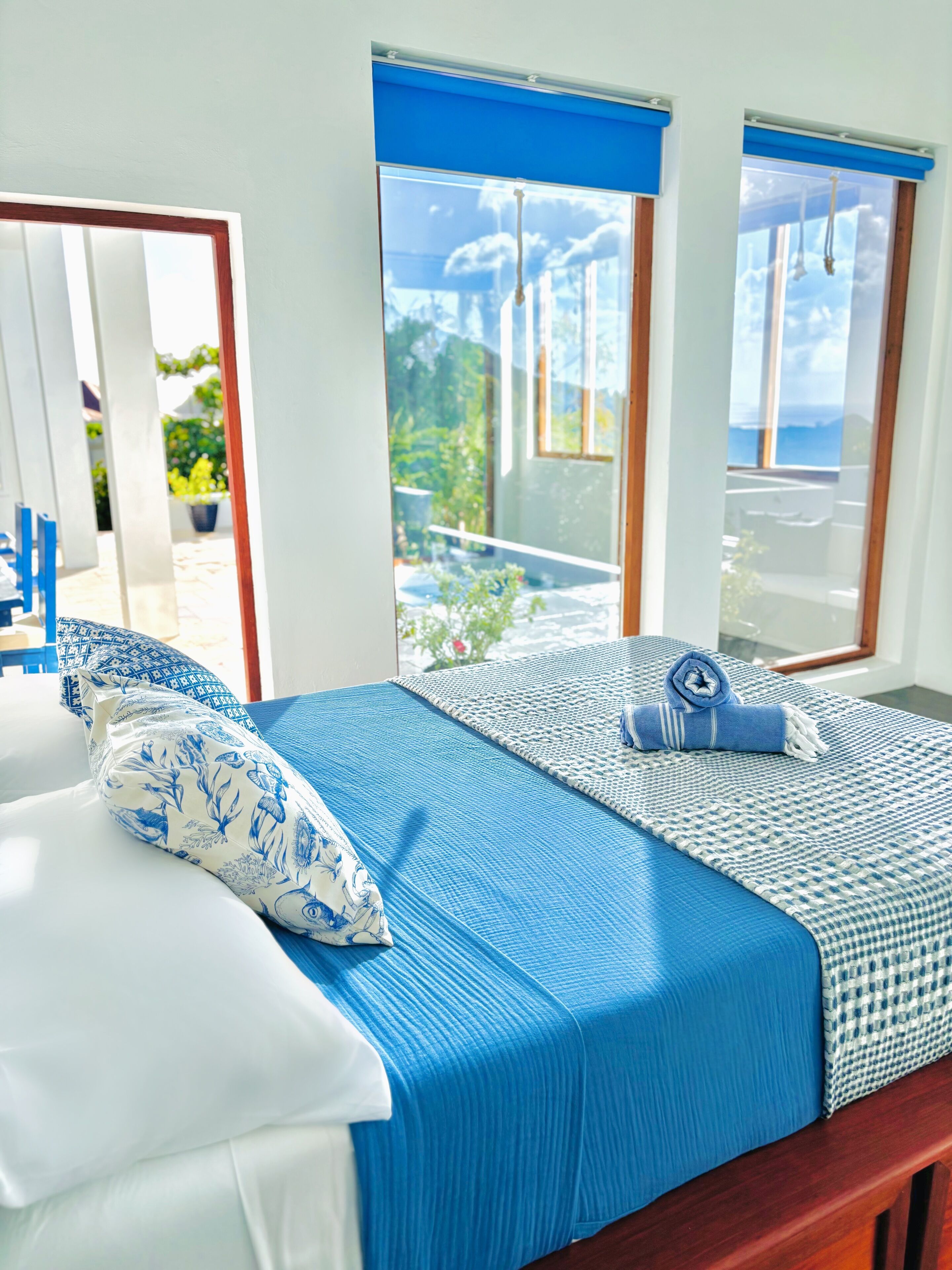 5 bedrooms, in-room safe, desk, iron/ironing board
