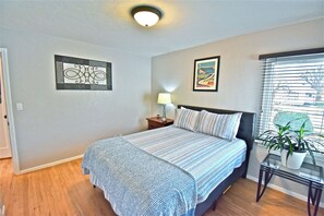 3 Schlafzimmer, Schreibtisch, Bügeleisen/Bügelbrett, kostenloses WLAN