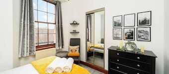 The Tollbooth - 2 Bed Apartment in an Area Worth E
