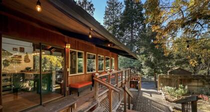 Artist Retreat In The Best Part of Sonoma's Wine Region