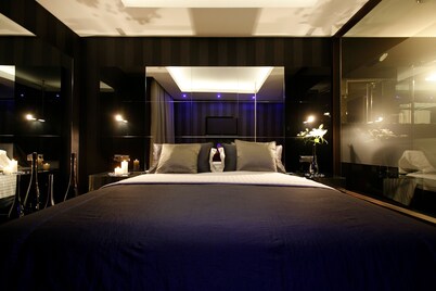 火烈鸟汽车旅馆