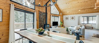 🏔️ Cozy-Chic Mountain Getaway in the Heart of Truckee 🌲