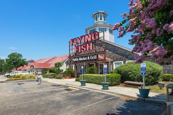Point of interest - E · 4BR King Size Beds Steps to Beach Ground Level #E (Myrtle Beach)