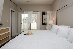 4 bedrooms, desk, iron/ironing board, travel crib