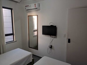 1 quarto, Wi-Fi de cortesia, roupa de cama