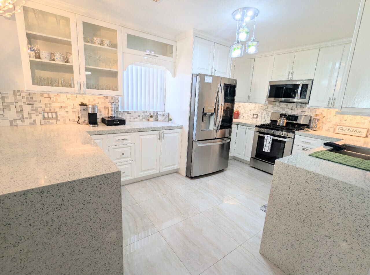 冰箱、微波炉、烤箱、炉灶