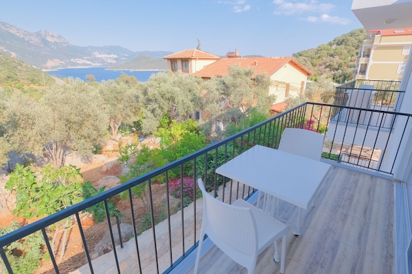 Standard Apartment, Balcony, Sea View | 2 bedrooms, free WiFi