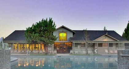 2 Bedroom Chalet at Eagle Crest Resort in Central Oregon