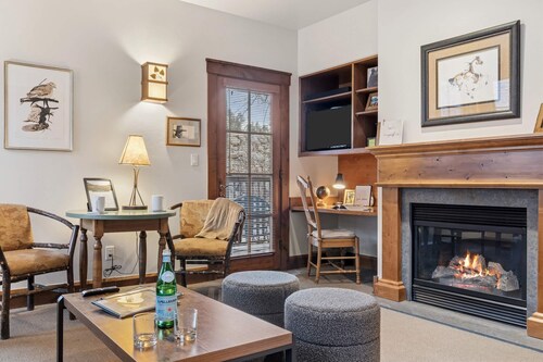 Outpost: Grand View 362S