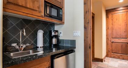 Outpost: Grand View 362S