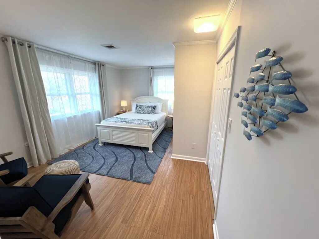 2 slaapkamers, een strijkplank/strijkijzer, gratis wifi, beddengoed