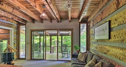 Creekside cabin w/ hot tub, fireplace & trail