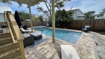 Piscine extérieure, piscine chauffée