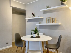 Dining - APARTMENT WITH TERRACE WIFI AND PKING 5 MINUTES FROM THE BEACH (Platja d'Aro)