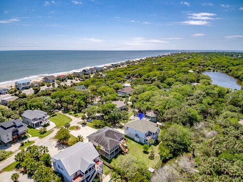 Private Edisto Beach Retreat – Steps from the Beach – 4BR/3BA