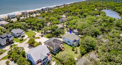 Private Edisto Beach Retreat – Steps from the Beach – 4BR/3BA