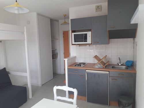 IN SAINT MALO QUIET LOCATION NEAR THE BEACH