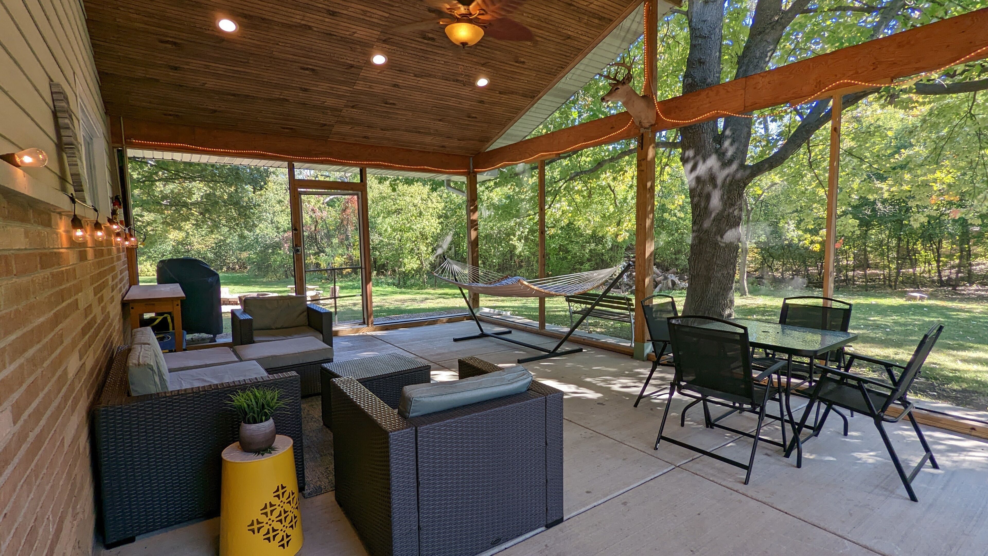 Private & quiet 🌲 O'Hare 8mi ✈️ D/T Chicago 22mi 🏙️