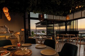 Breakfast, lunch, dinner served; local and international cuisine  - Hotel Boutique Marrakesh (Villa Corona)