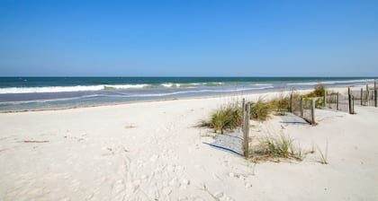 2029 Beachwood Villa-Top Floor | 2 Bed, 2 Bath