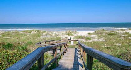 2029 Beachwood Villa