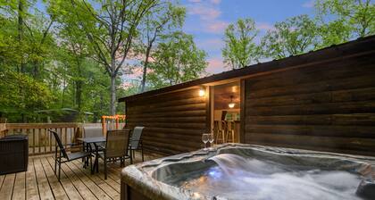 2.8mi to Park - Dog Friendly - Backyard Creek