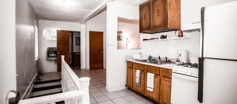 HISTORIC HILL APARTMENTS (Duplex)