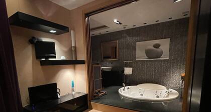 Penthouse with spectacular views and Jacuzzi
