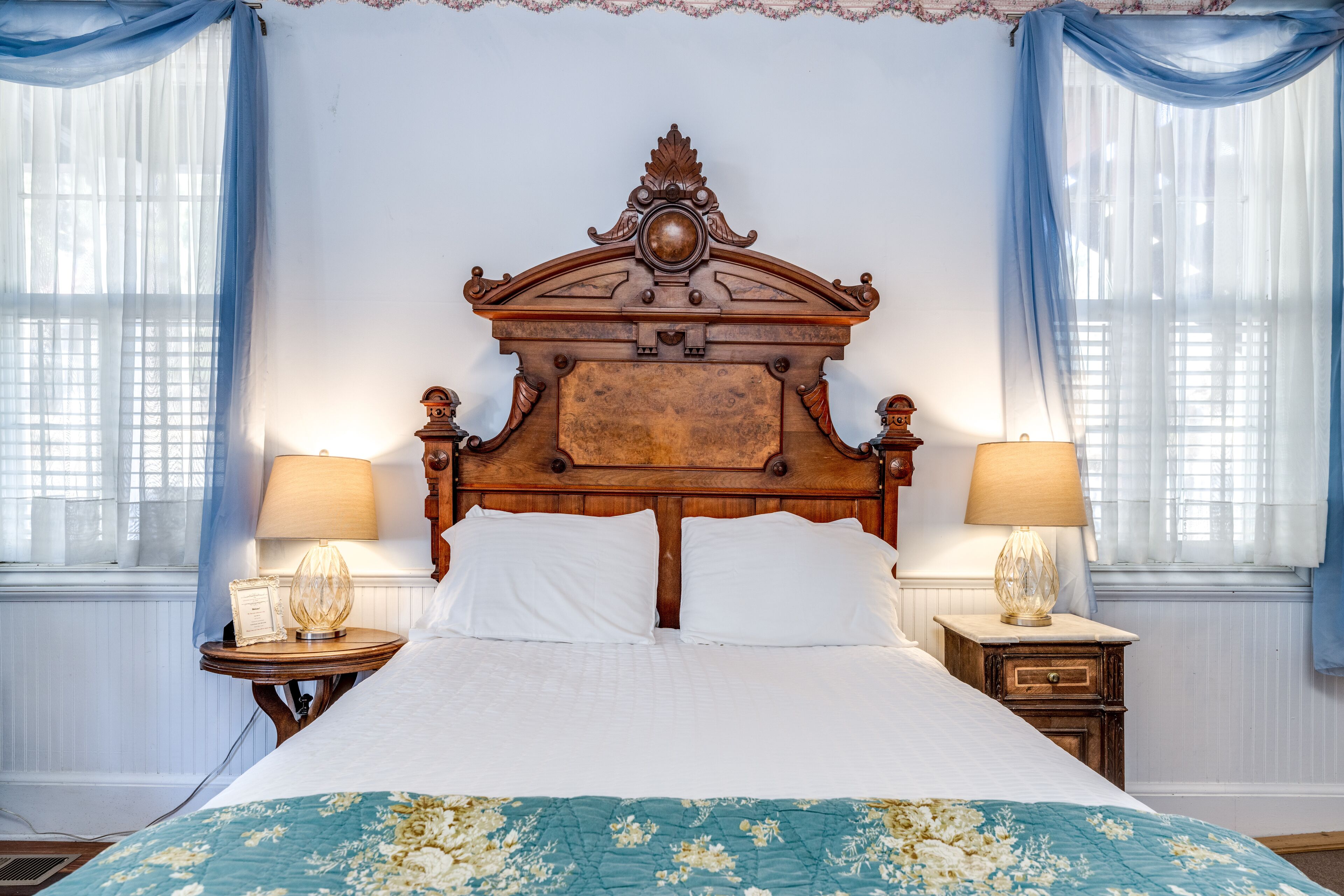 Big Four Blue Room (ADA) | Premium bedding, pillowtop beds, individually decorated