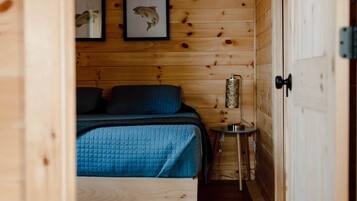 2 bedrooms, in-room safe, WiFi, bed sheets