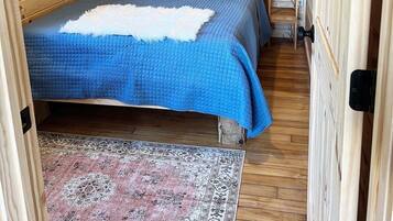 2 bedrooms, in-room safe, WiFi