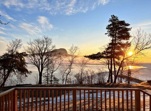 Cottage 3: Island View