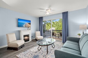 Smart TV, fireplace