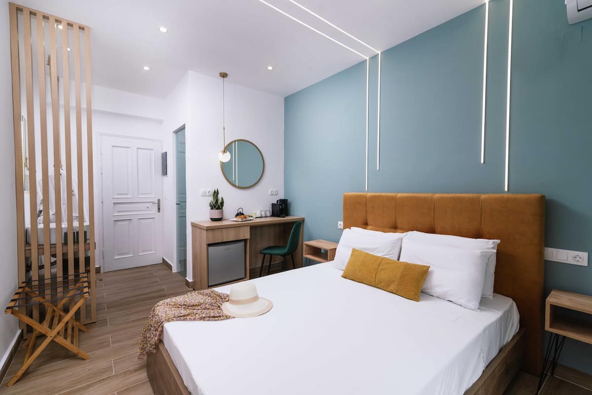 Deluxe Studio Suite