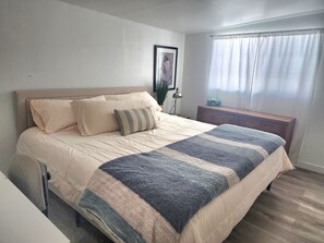 1 室のベッドルーム、デスク、アイロン / アイロン台、WiFi