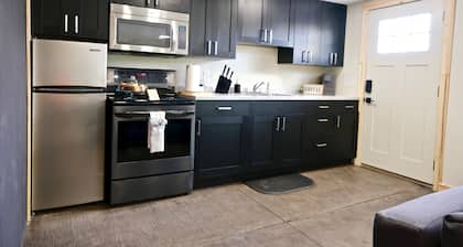 Golden Spike Stable Getaway in Downtown Tremonton