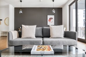 Télévision, chaîne hi-fi