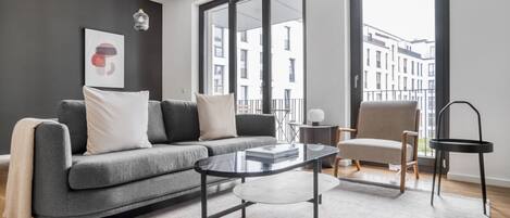 Télévision, chaîne hi-fi