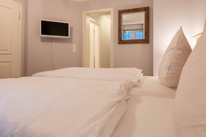 2 Schlafzimmer, Bügeleisen/Bügelbrett, WLAN