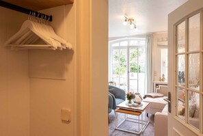 Télévision, chaîne hi-fi