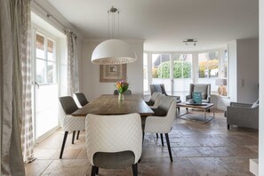 Imagen sin descripción, 4 de 40, botón