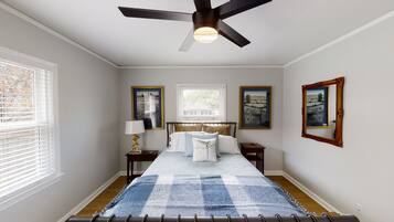 2 chambres, fer et planche Ă repasser, Wi-Fi gratuit, draps fournis