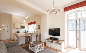 Tv, dvd-spelare och en stereo