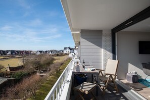 Unclassified image, 3 of 20, button - Appartement Meerzeit - Moderne 2-zimmerwohnung mit Herrlichem Weitblick und ca. 50 m² Wohnfläche, (Wenningstedt-Braderup (Sylt))